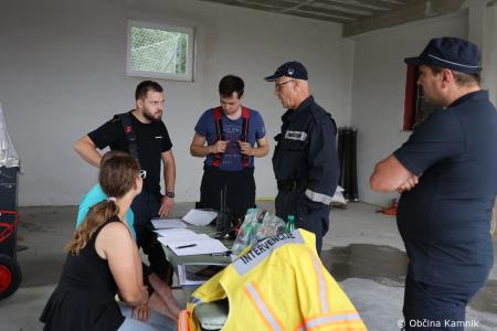 Stanje po neurja z vetrom do 21. ure (17)